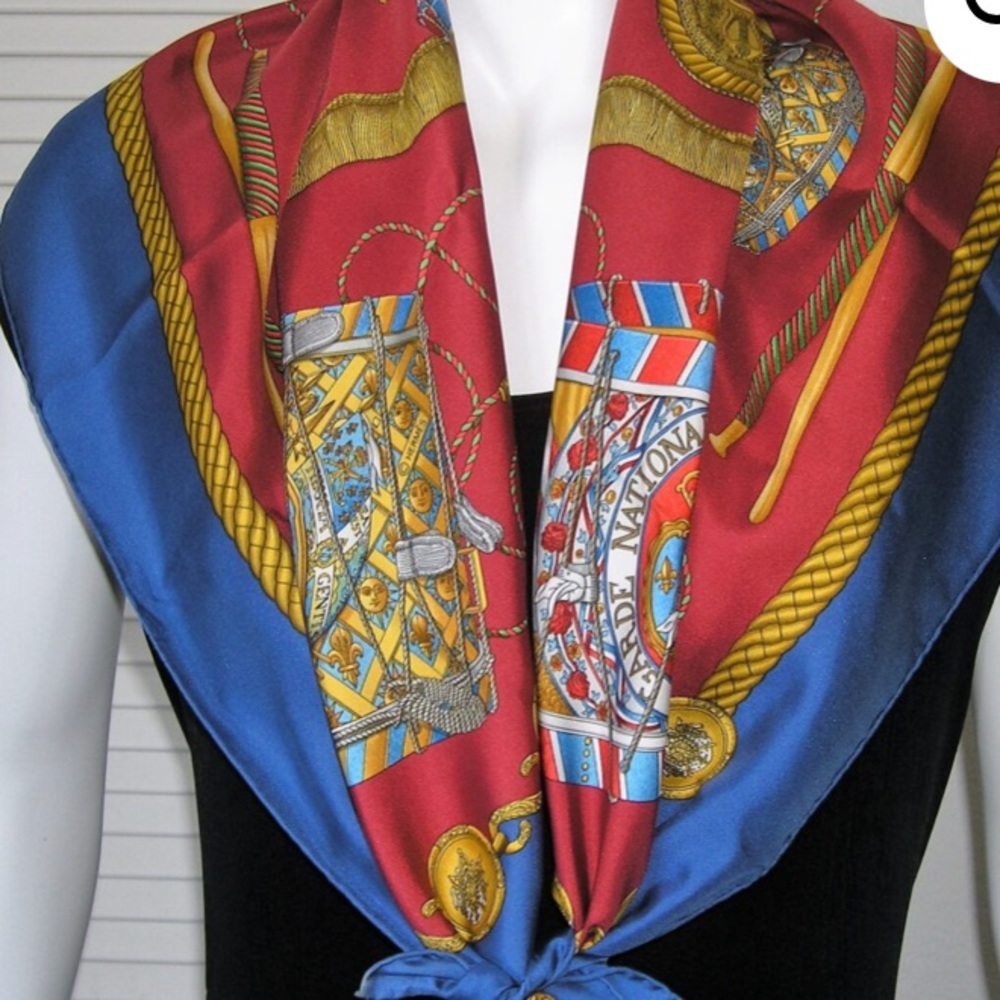 Hermes scarf - Picture 9 of 16